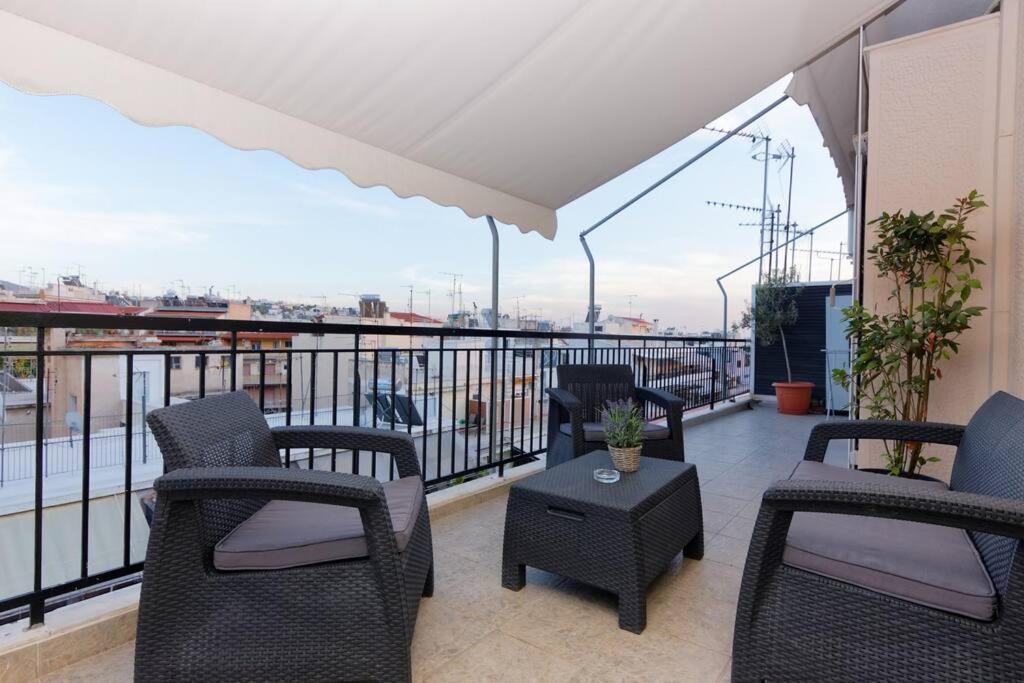 Appartement Big Terrace Near Metro And Athens Center Extérieur photo